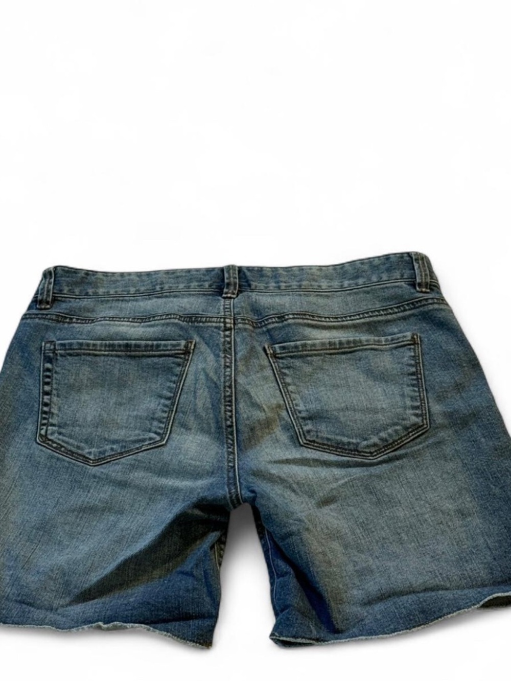 Ann Taylor Loft Women's Denim Jean Shorts in Blue Wash size 4 - Picture 5 of 6